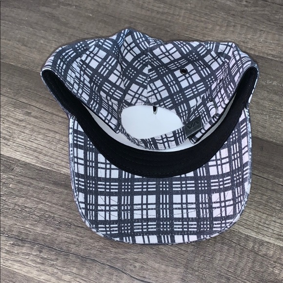 RVCA STAPLE DAD HAT - Picture 4 of 5